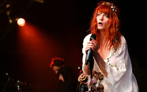 FLORENCE AND THE MACHINE SPOTIFY İÇİN TORI AMOS COVER’LADI