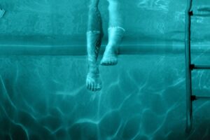korkunun derinliklerine dalın, night swim fragmanı yayınlandı